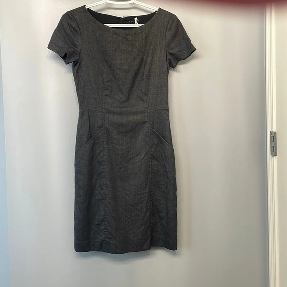 Theory Nuriana Raetia Stretch Virgin Wool Dark Grey Sheath Dress size 2 - Picture 5 of 7